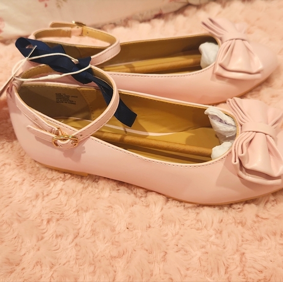 New Janie And Jack Shoes - Picture 4 of 6